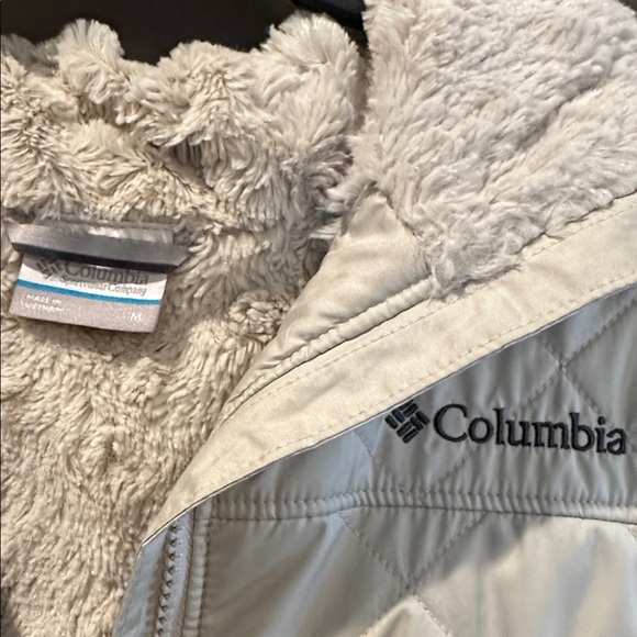 Columbia Women's Copper Crest Hooded Puffer Jacket - Picture 3 of 5